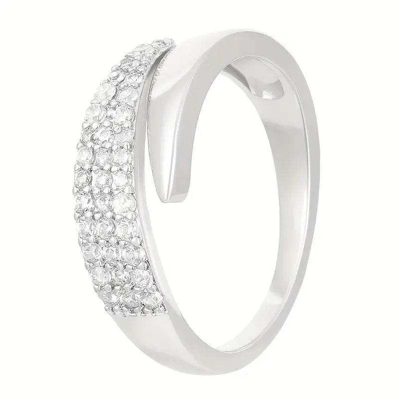 Elegant Gold Ring with Sparkling Stones (1+1 FREE) 💍✨